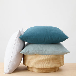 Linen cushion Deepsea 50x50 cm - By Native