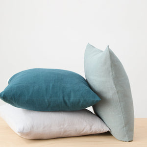 Linen cushion Deepsea 50x50 cm - By Native