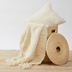 Hand-woven merino wool blanket Sueño and woven laundry basket - By Native