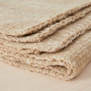 Handgewebter Teppich Cuyo, stilvoll rustikal, vibrierend und intensiv. Detailansicht.