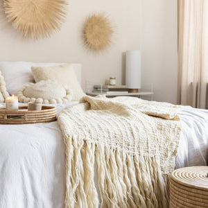 Natural bedroom with merino wool blanket Sueño - By Native