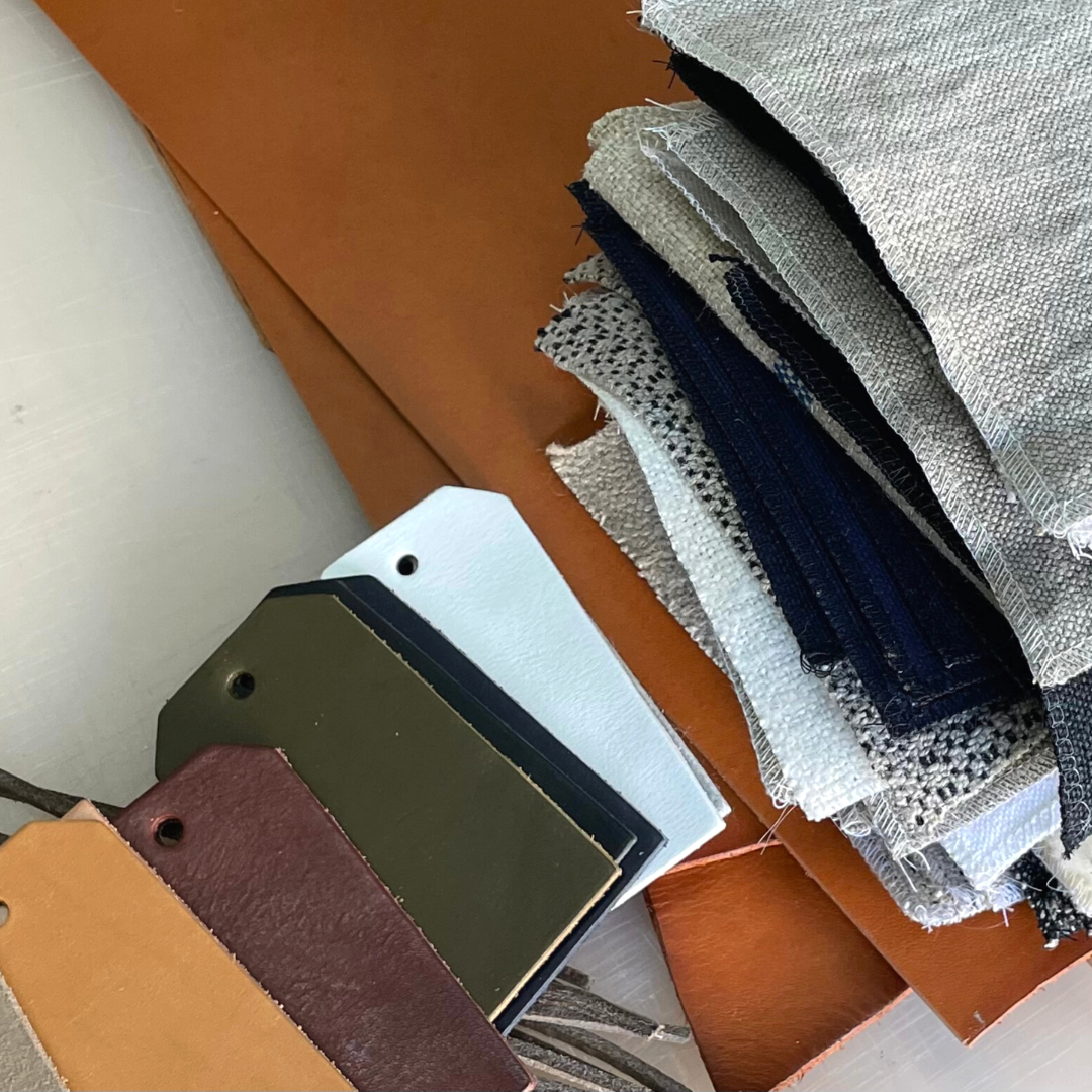 Leather and fabrics Details