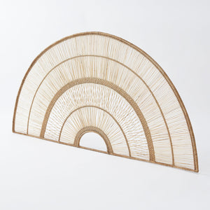 Ansicht Lugono Bett-Kopfteil aus Rattan geflochten. 