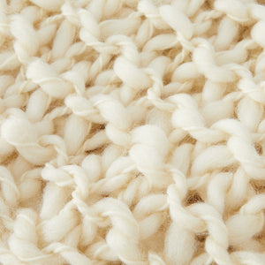Handgewebte Merino Wolldecke Animaná  Detailaufnahme der weichen,  einzigartige Textur 