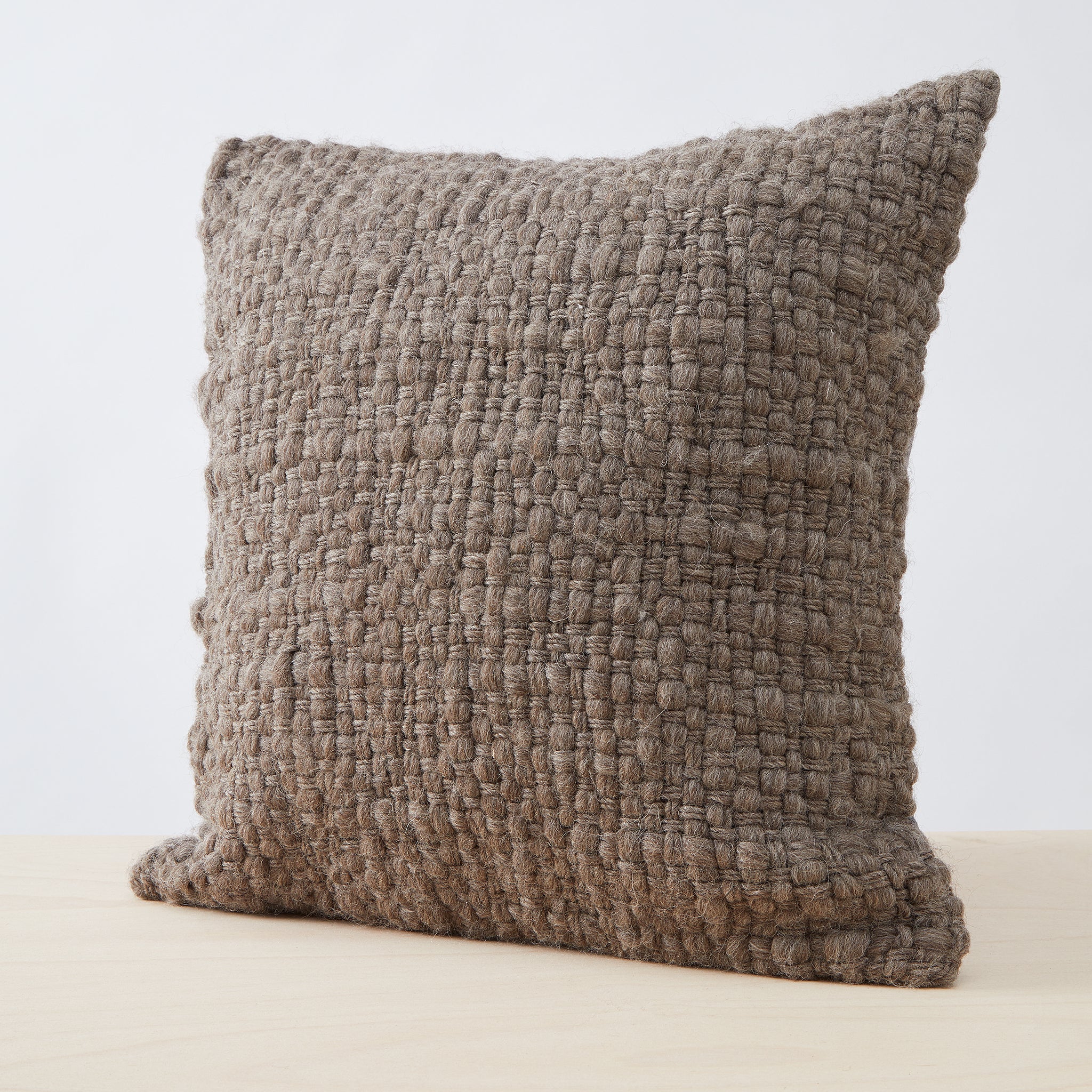 Kissen Sueno, Farbe: Grau-braun, 50x50cm, 100% Schurwolle