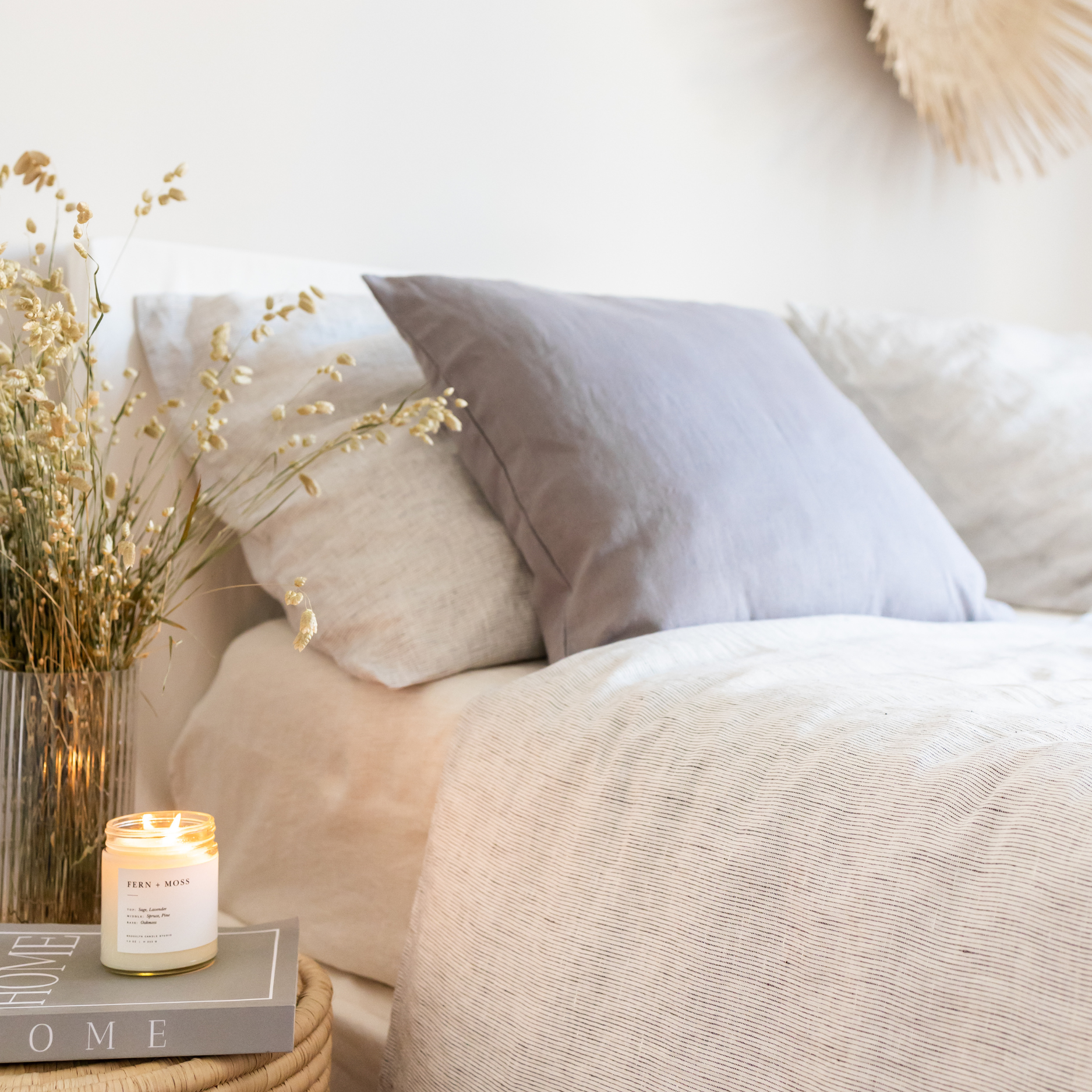 Relaxed sleep with fine linen bedding in the bedroom. 