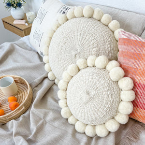 Mood Image By Native Pom Pom Kissen in L und S 