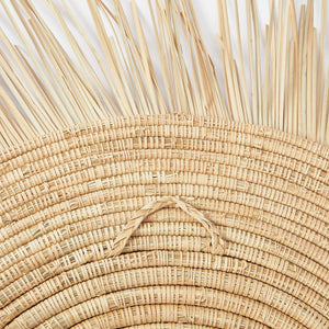 Aufhängung Detailansicht Wanddeko "Sonnenteller" XXL aus Palmfaser - By Native