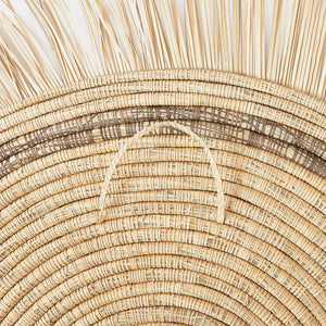 Rückansicht mit Aufhänger - BY NATIVE Wanddeko - Handgeflochtener "Sonnenzirkel" 120 cm  