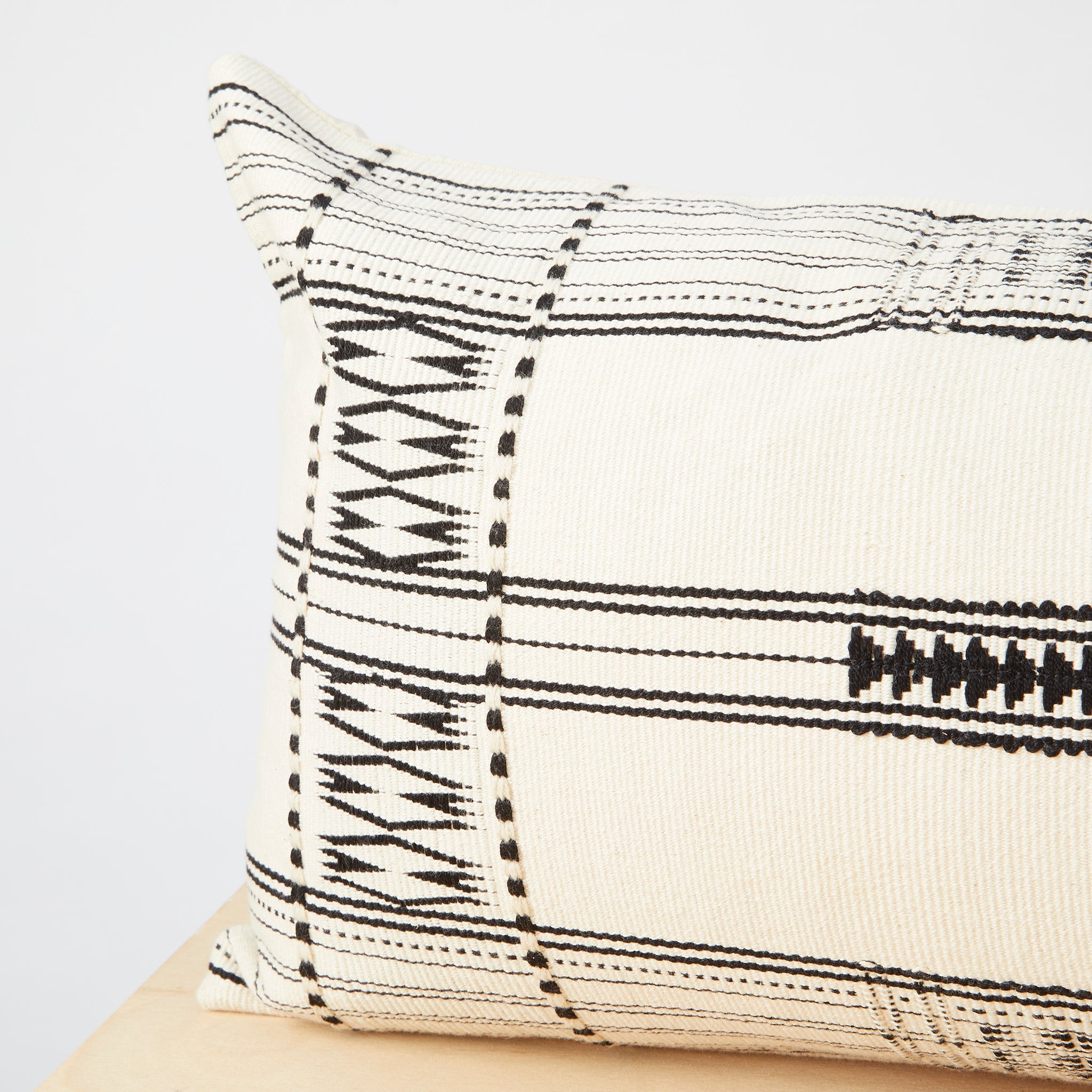 Hand woven cushion Among - By Native