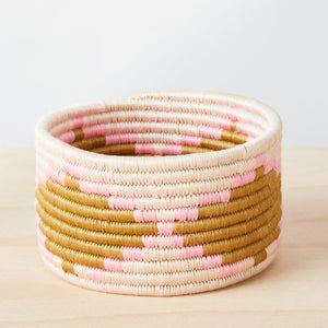 Kleine Korbschale Rosa - By Native