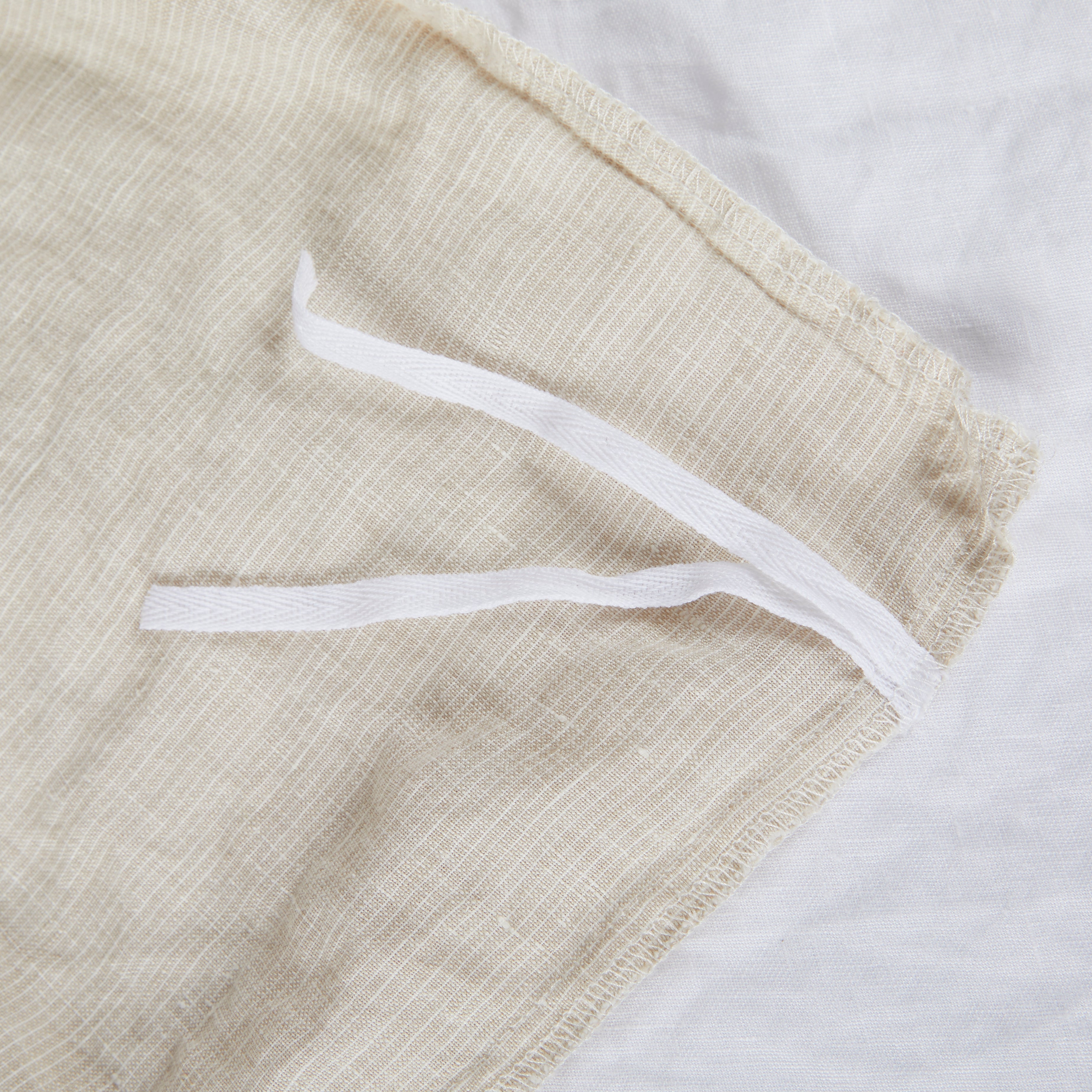 Linen bed linen detail - By Native