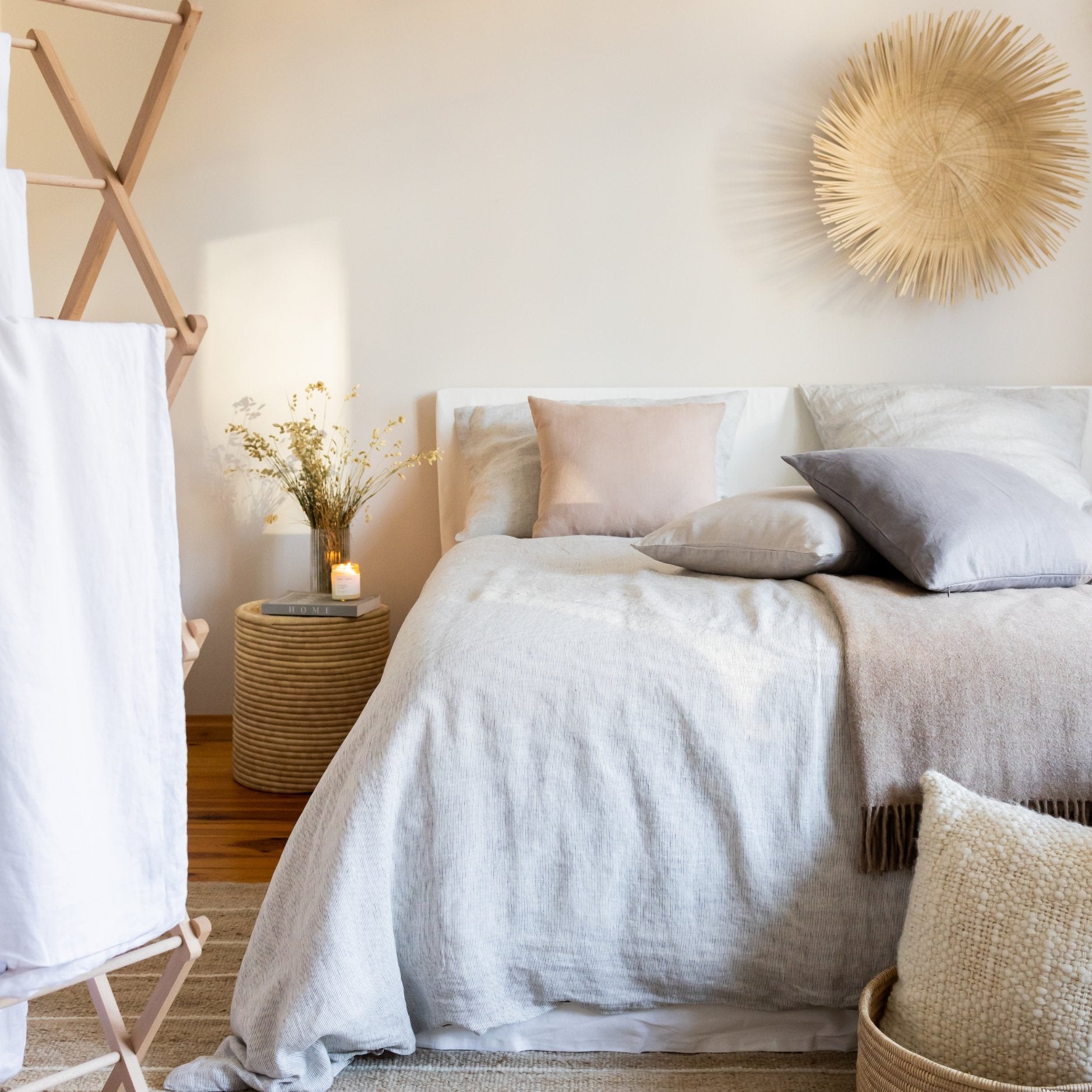 Leinenbettwäsche im Schlafzimmer - By Native